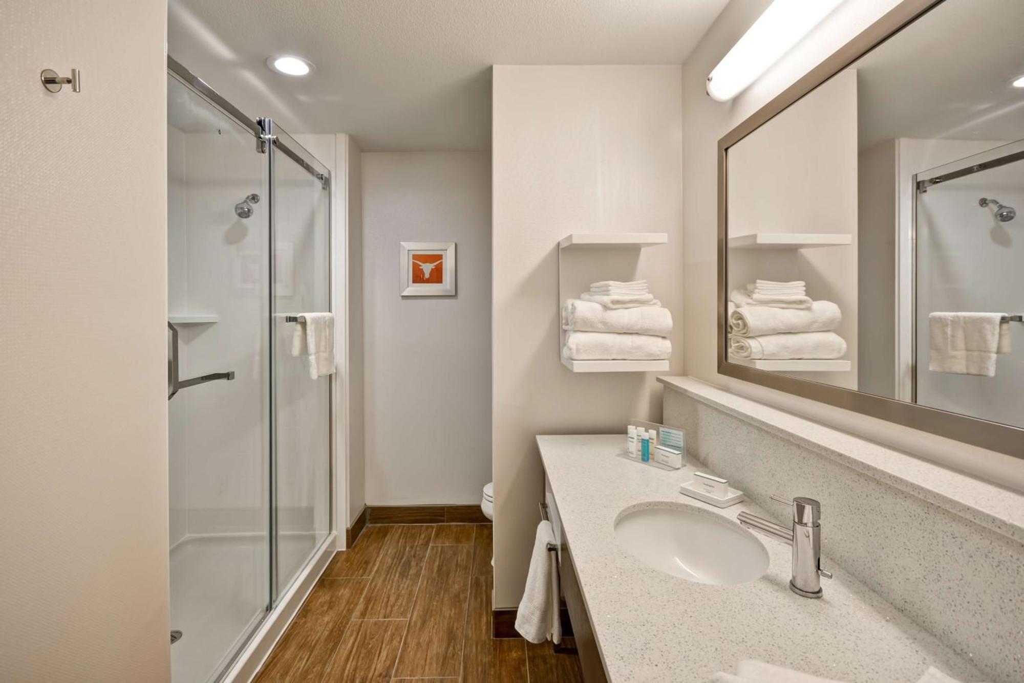 Hotel Hampton 3*